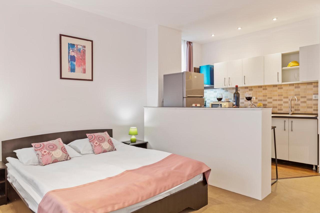 Uni88 Apart Hotel * Bucureşti
