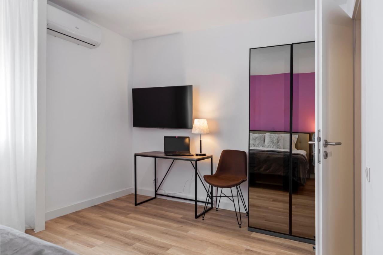 Uni88 Apartments